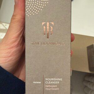 NWT unopened True Botanicals Nourishing Cleanser